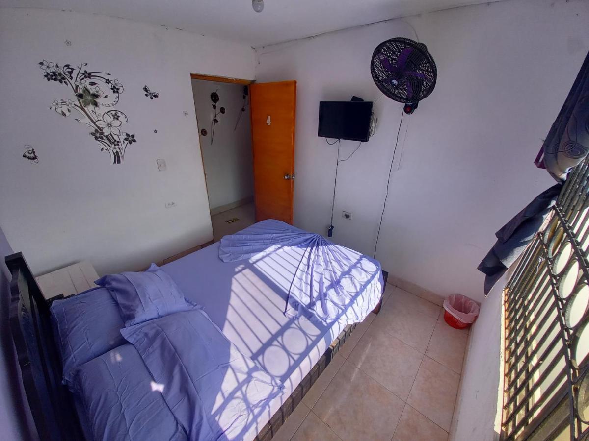 Hostel Shalom Adonai Cartagena ภายนอก รูปภาพ