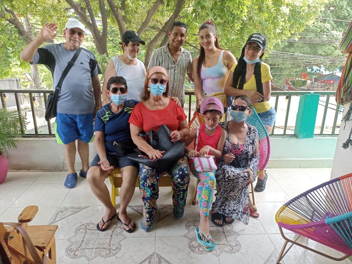 Hostel Shalom Adonai Cartagena ภายนอก รูปภาพ