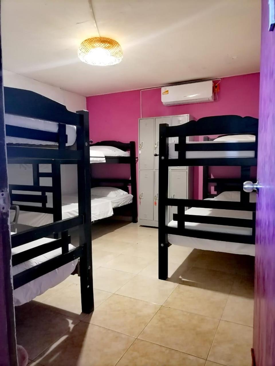 Hostel Shalom Adonai Cartagena ภายนอก รูปภาพ
