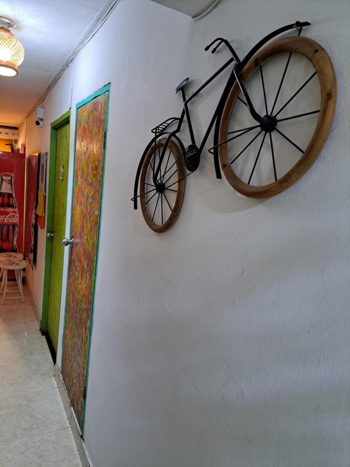 Hostel Shalom Adonai Cartagena ภายนอก รูปภาพ