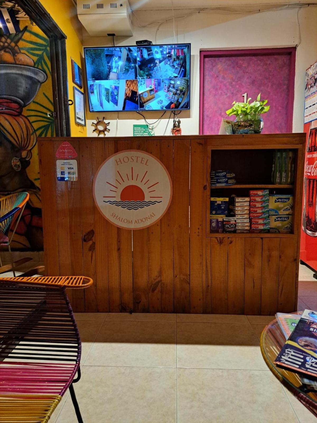 Hostel Shalom Adonai Cartagena ภายนอก รูปภาพ
