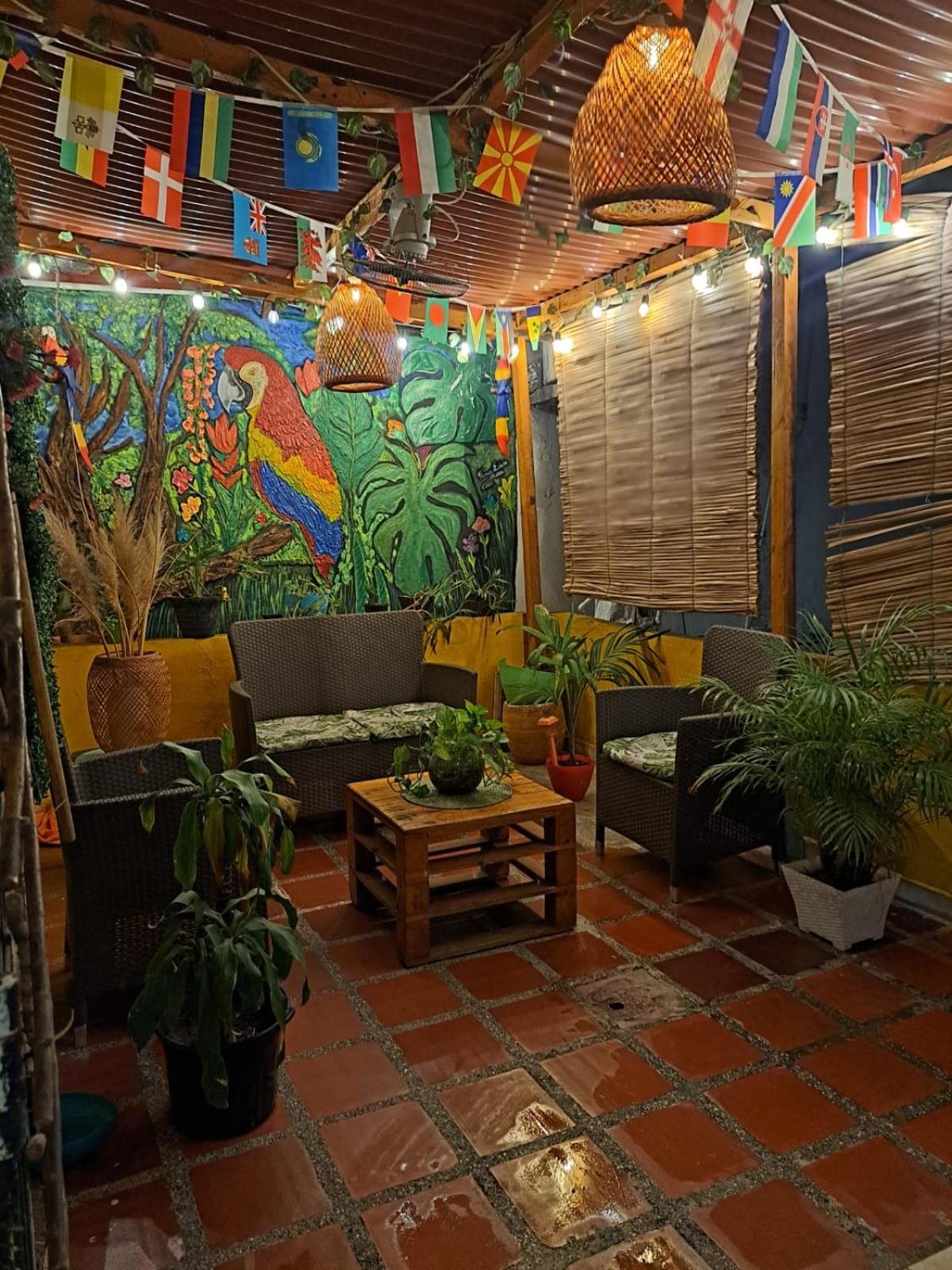 Hostel Shalom Adonai Cartagena ภายนอก รูปภาพ