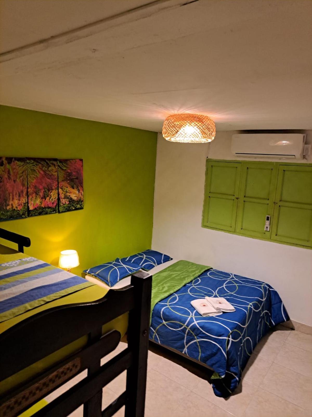 Hostel Shalom Adonai Cartagena ภายนอก รูปภาพ
