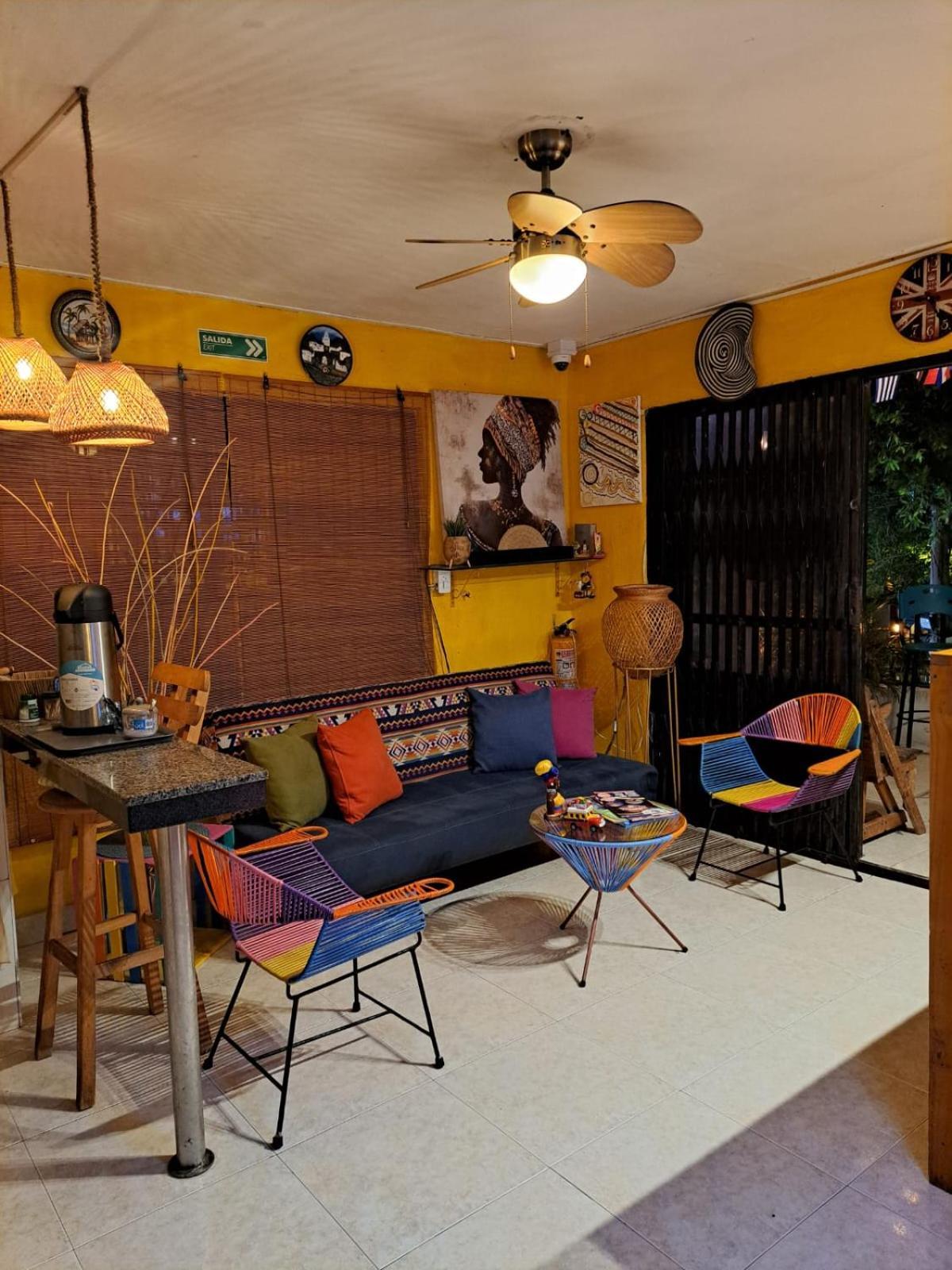 Hostel Shalom Adonai Cartagena ภายนอก รูปภาพ