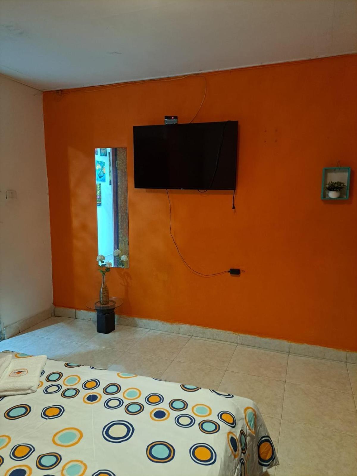 Hostel Shalom Adonai Cartagena ภายนอก รูปภาพ
