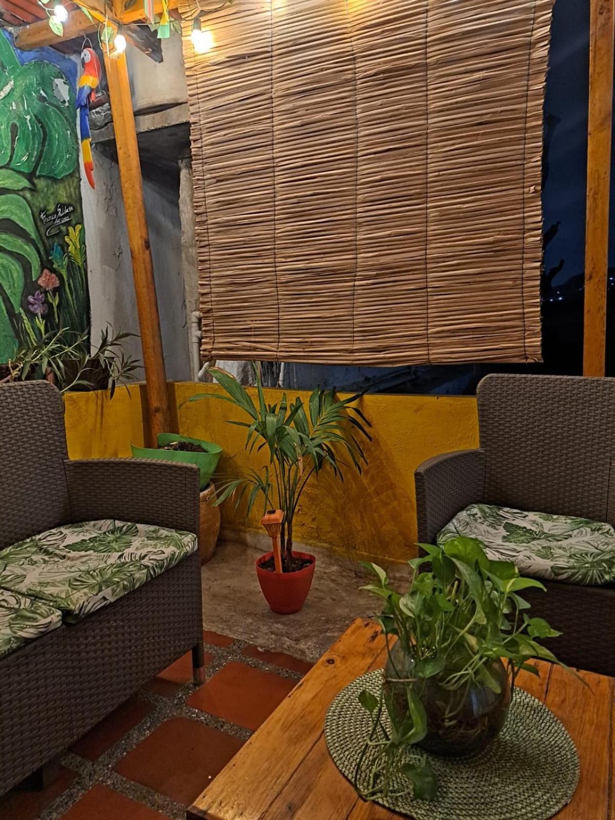 Hostel Shalom Adonai Cartagena ภายนอก รูปภาพ