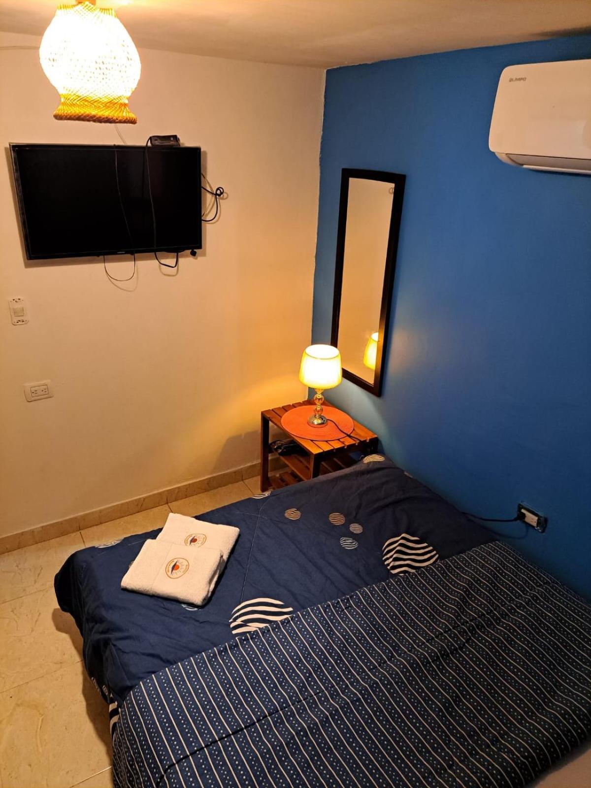 Hostel Shalom Adonai Cartagena ภายนอก รูปภาพ
