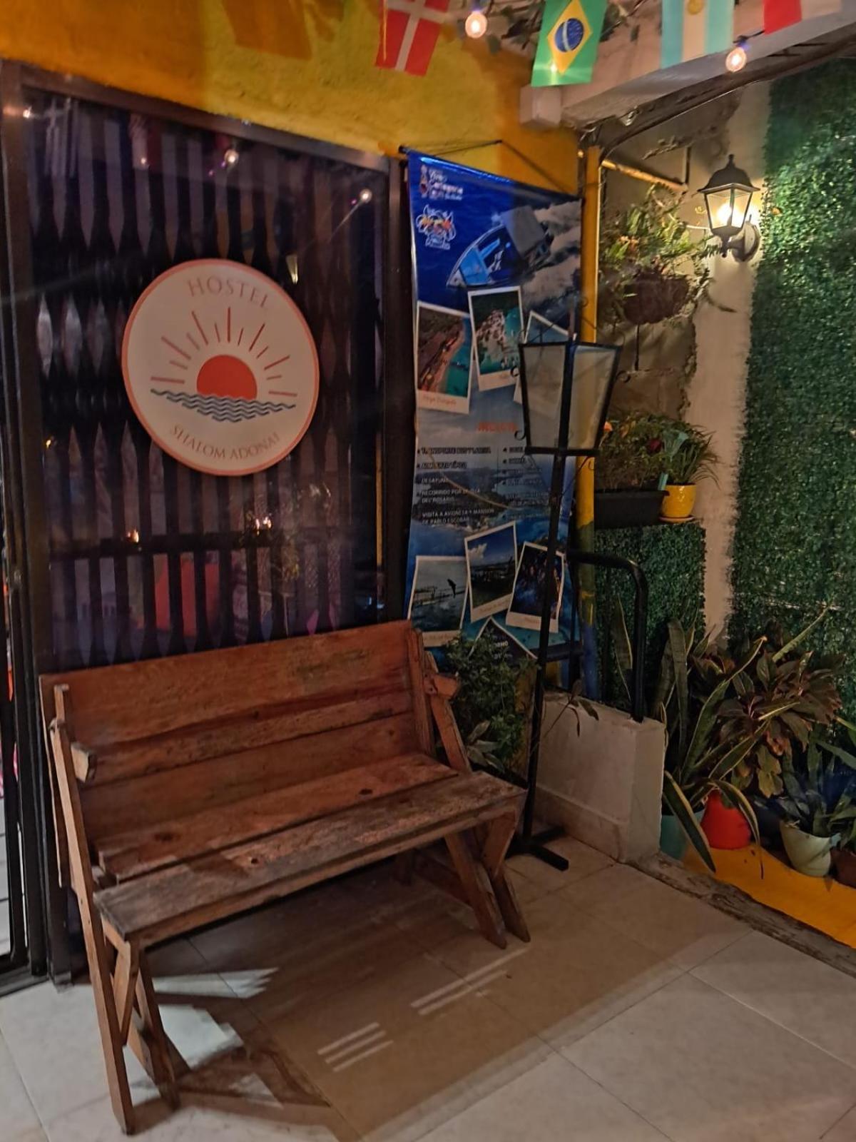 Hostel Shalom Adonai Cartagena ภายนอก รูปภาพ