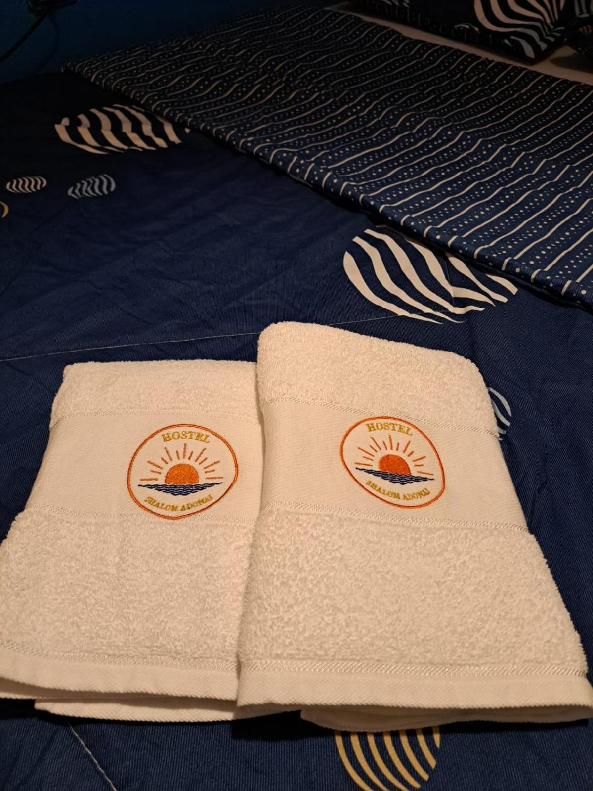 Hostel Shalom Adonai Cartagena ภายนอก รูปภาพ